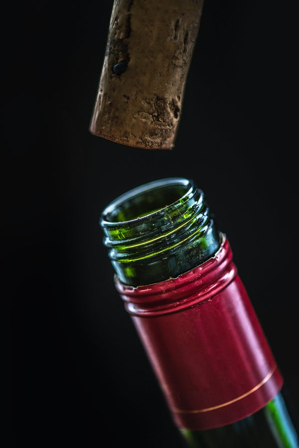 Comment conserver une bouteille de vin après ouverture ? - Le Coin des Épicuriens