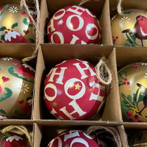 Boîte Métallique Boules de Noël HO HO HO - Chocolats François Doucet (coloris aléatoires)